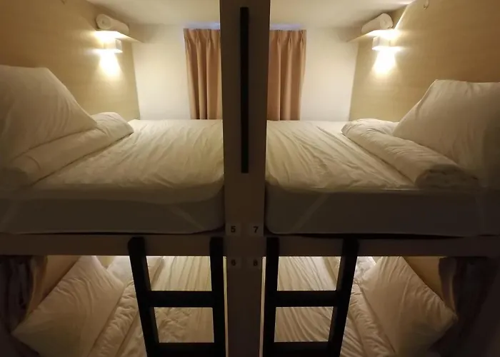 Signel Hostel