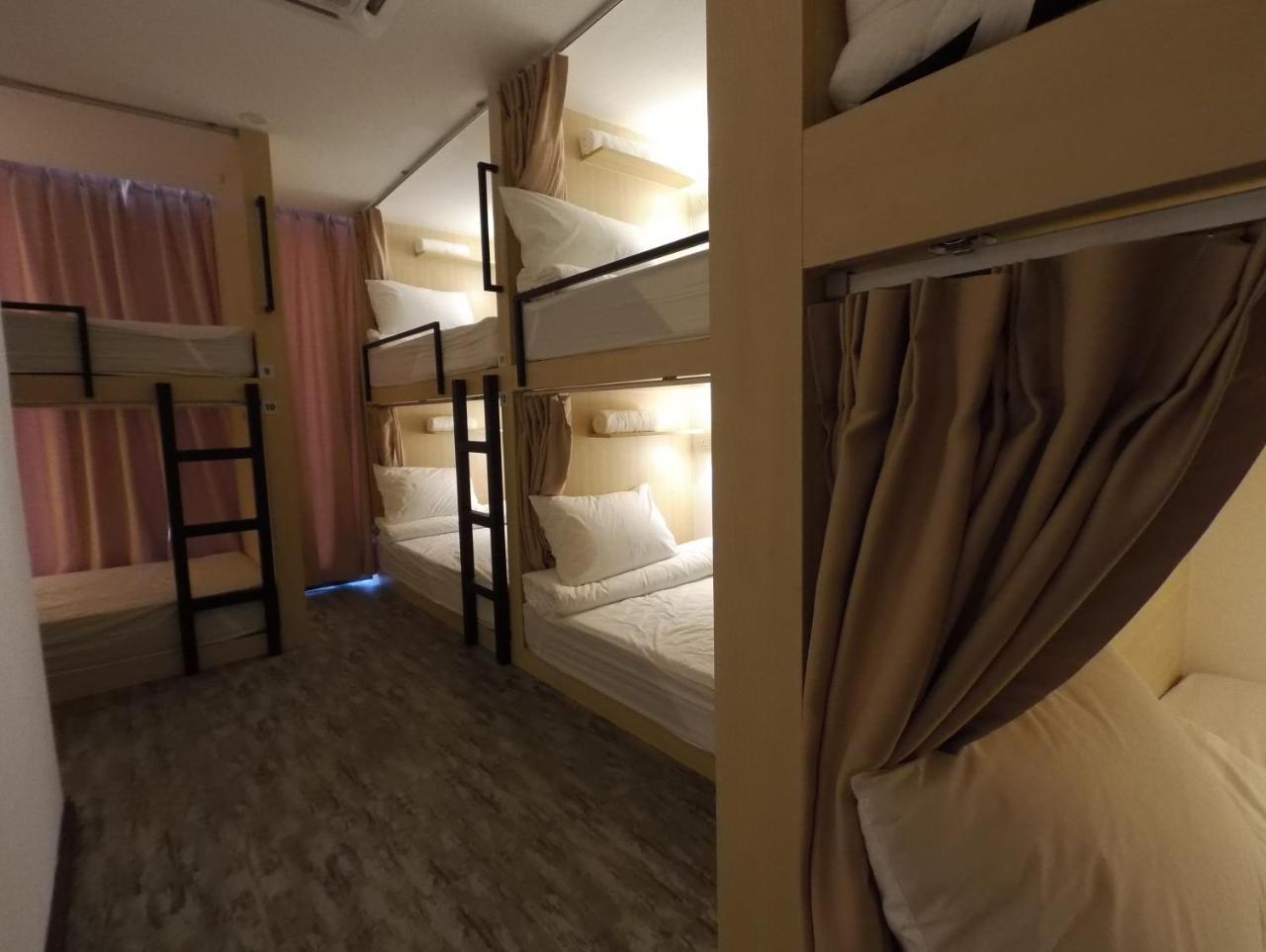 Signel Hostel *